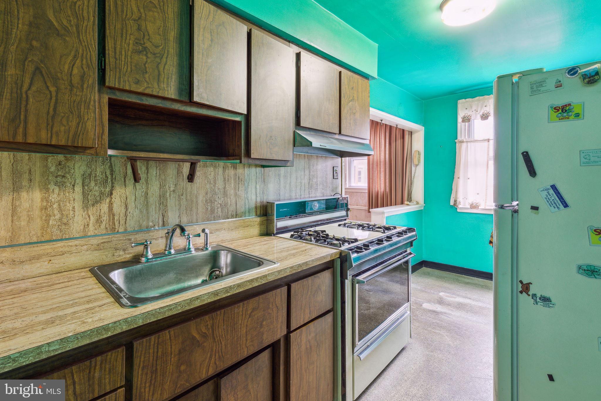 MAYFAIR (EAST) - Residential