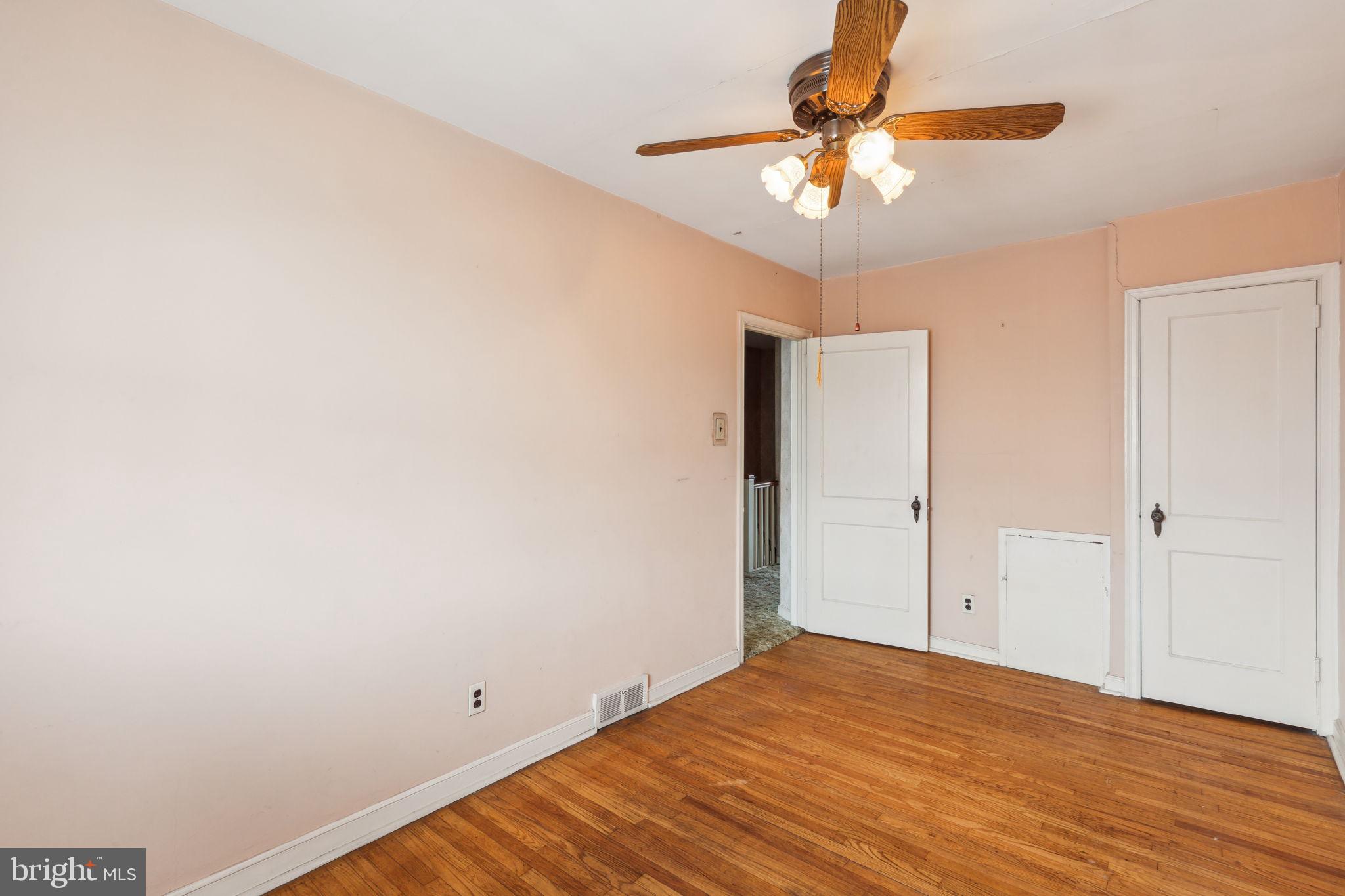 MAYFAIR (EAST) - Residential