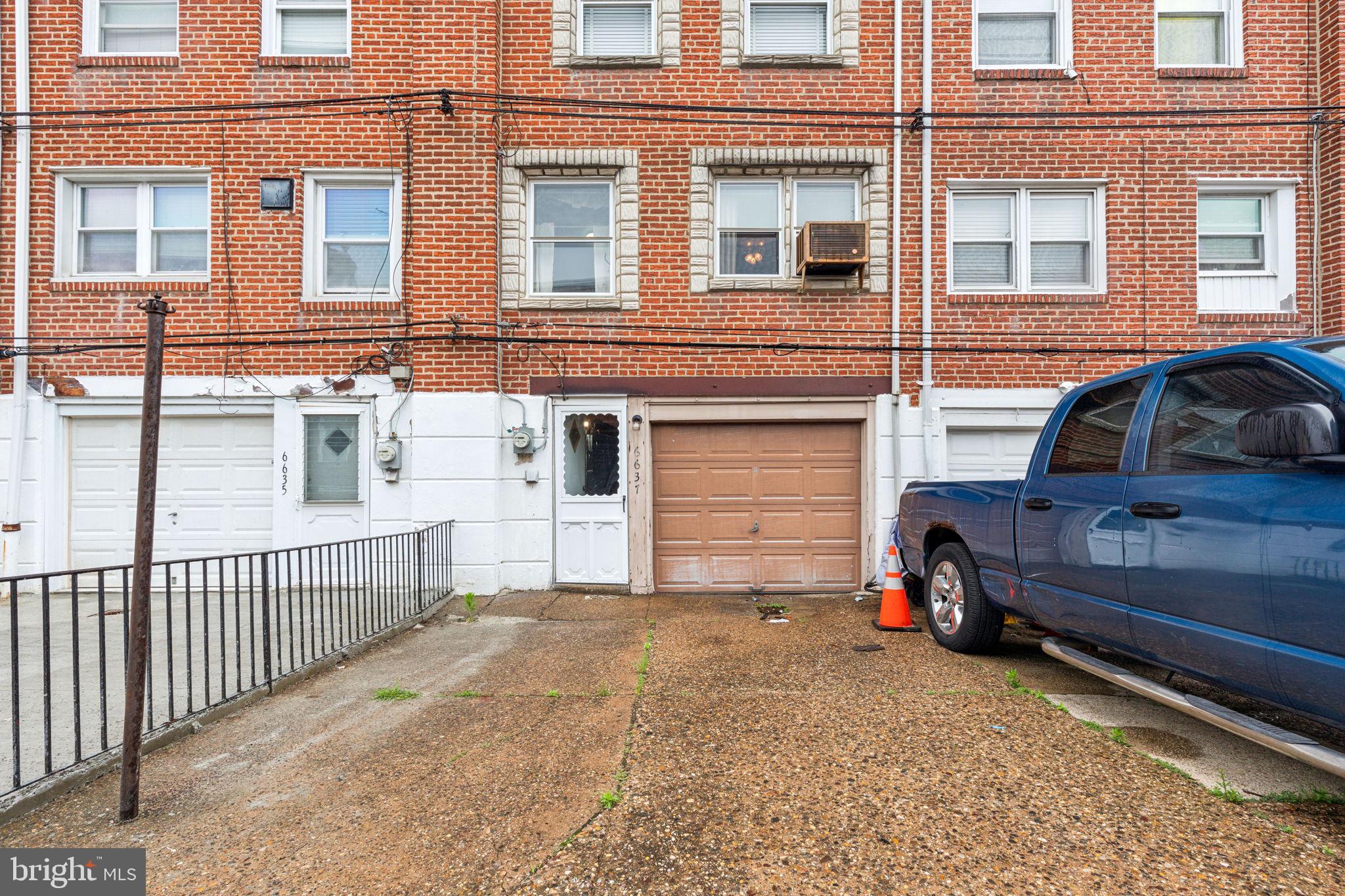 MAYFAIR (EAST) - Residential