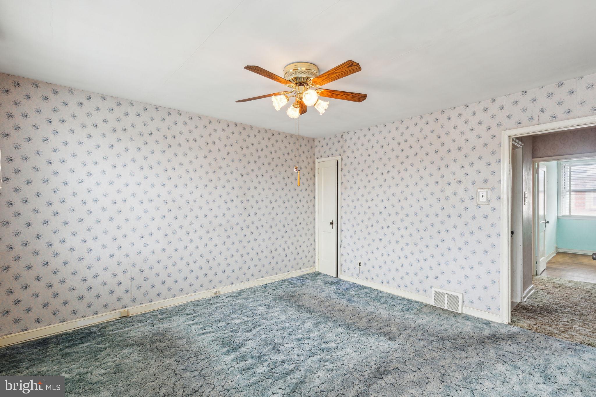 MAYFAIR (EAST) - Residential