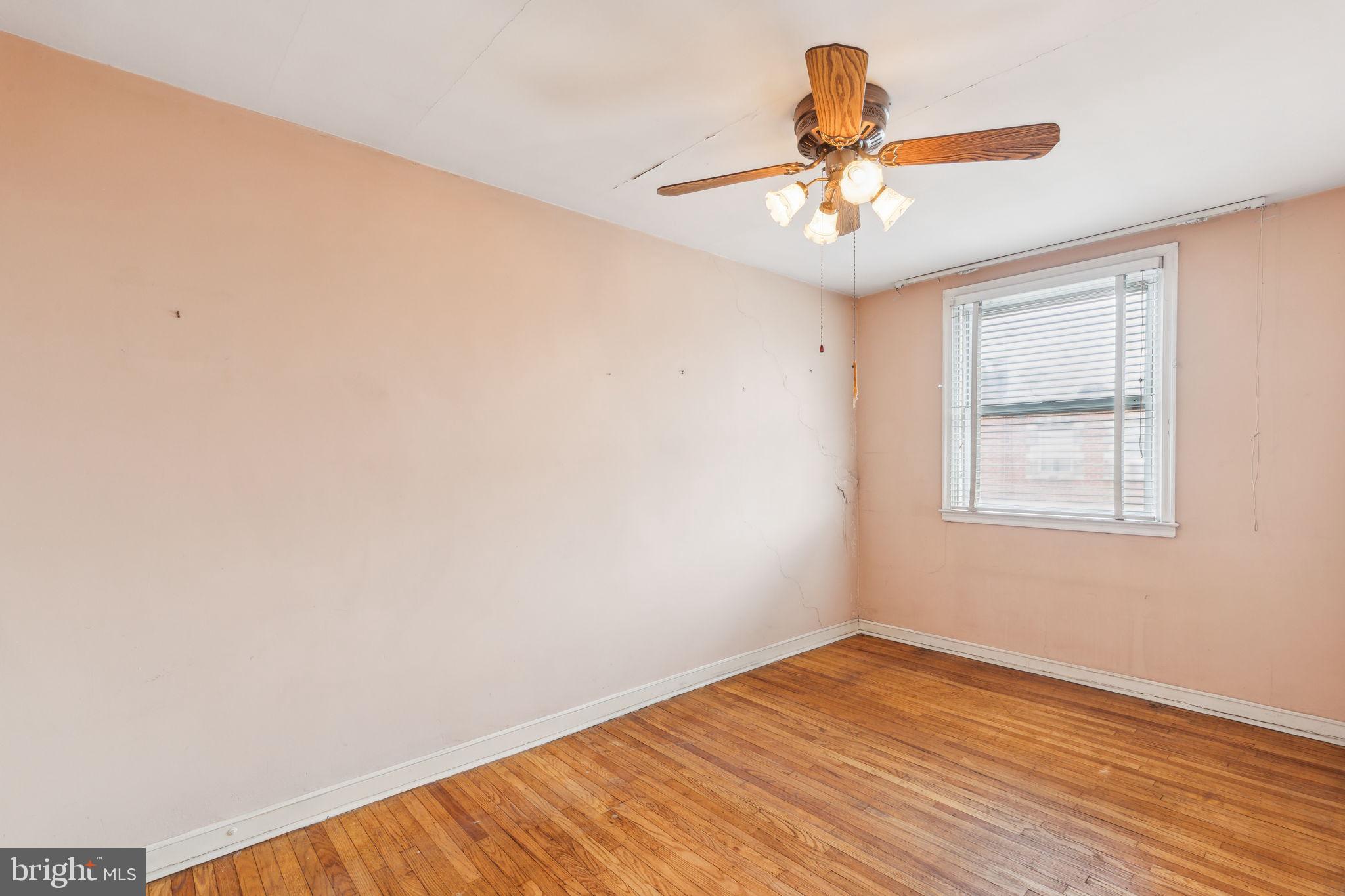 MAYFAIR (EAST) - Residential