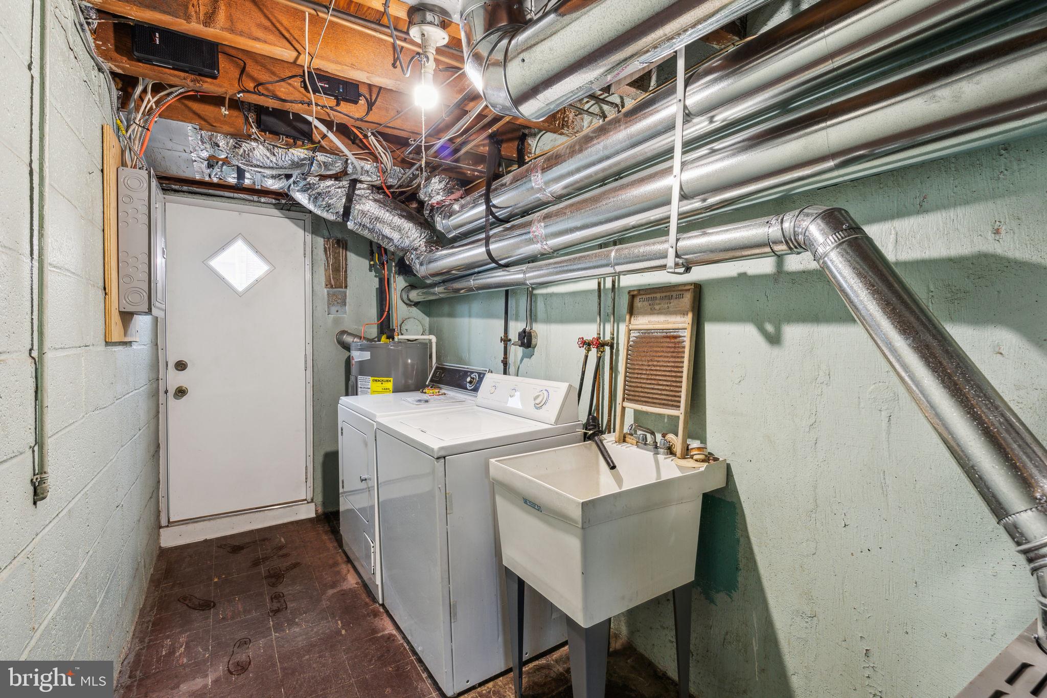 MAYFAIR (EAST) - Residential