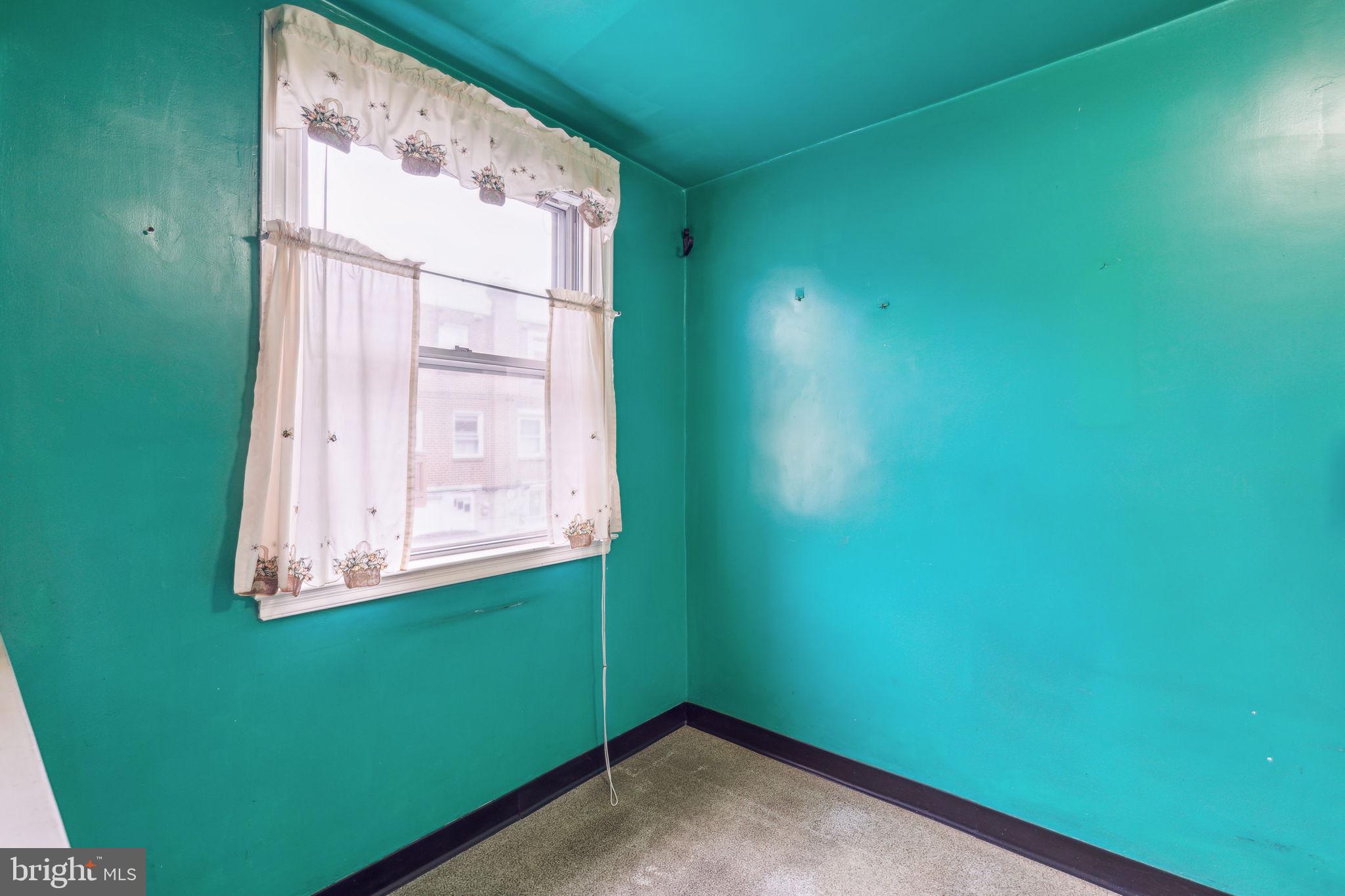 MAYFAIR (EAST) - Residential