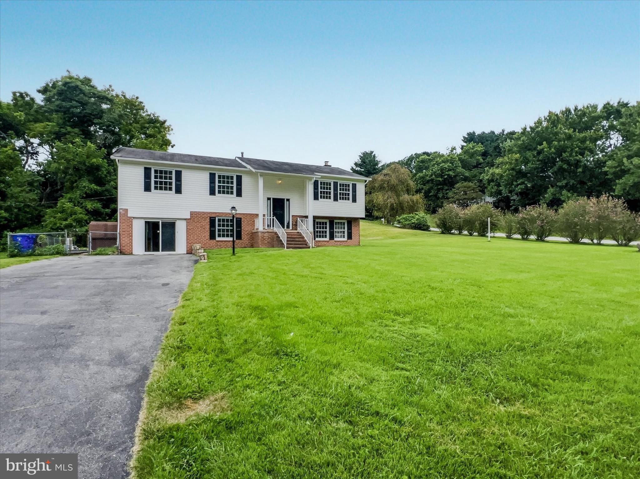 2618 JONATHAN ROAD