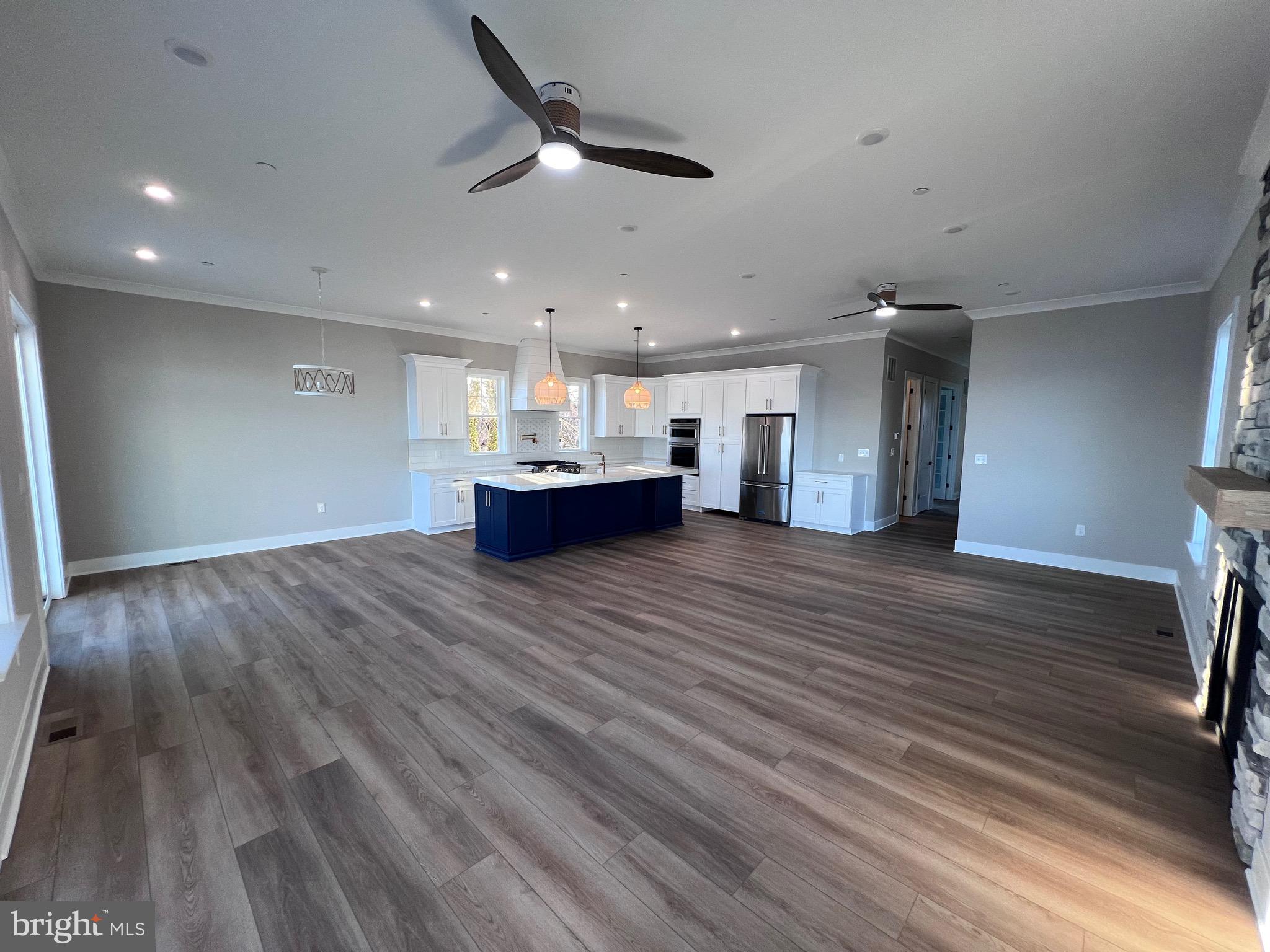 8823 CHESAPEAKE AVENUE