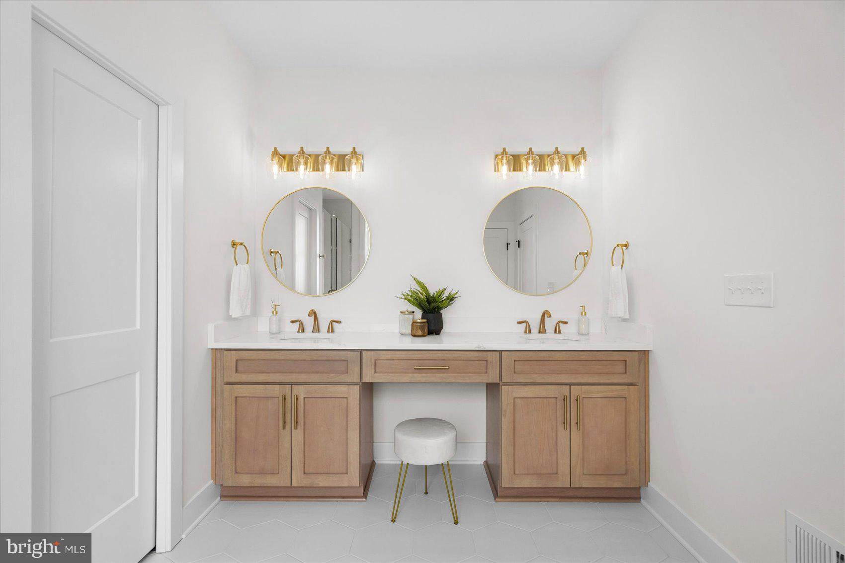 MILLERS ISLAND - Residential