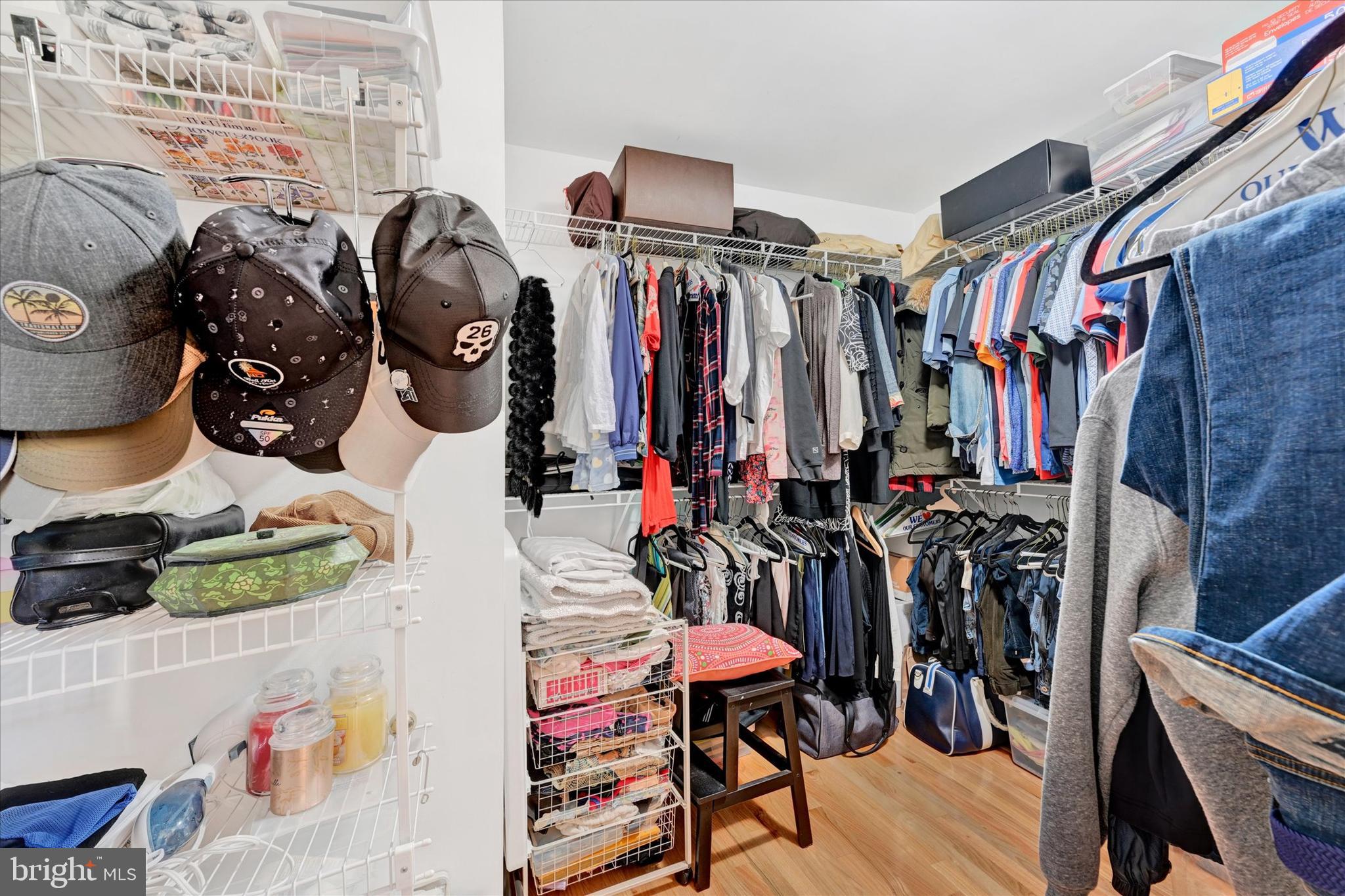 AUTUMN CREST - Residential