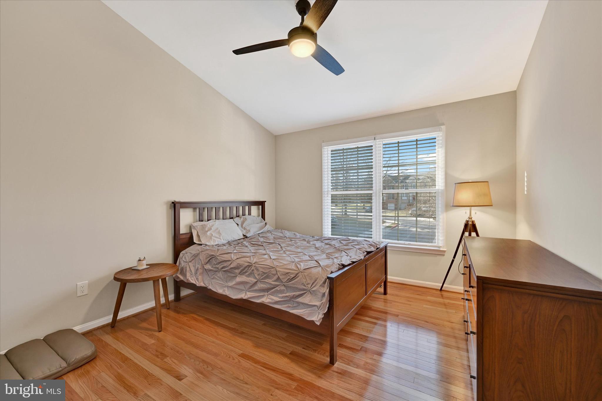 AUTUMN CREST - Residential