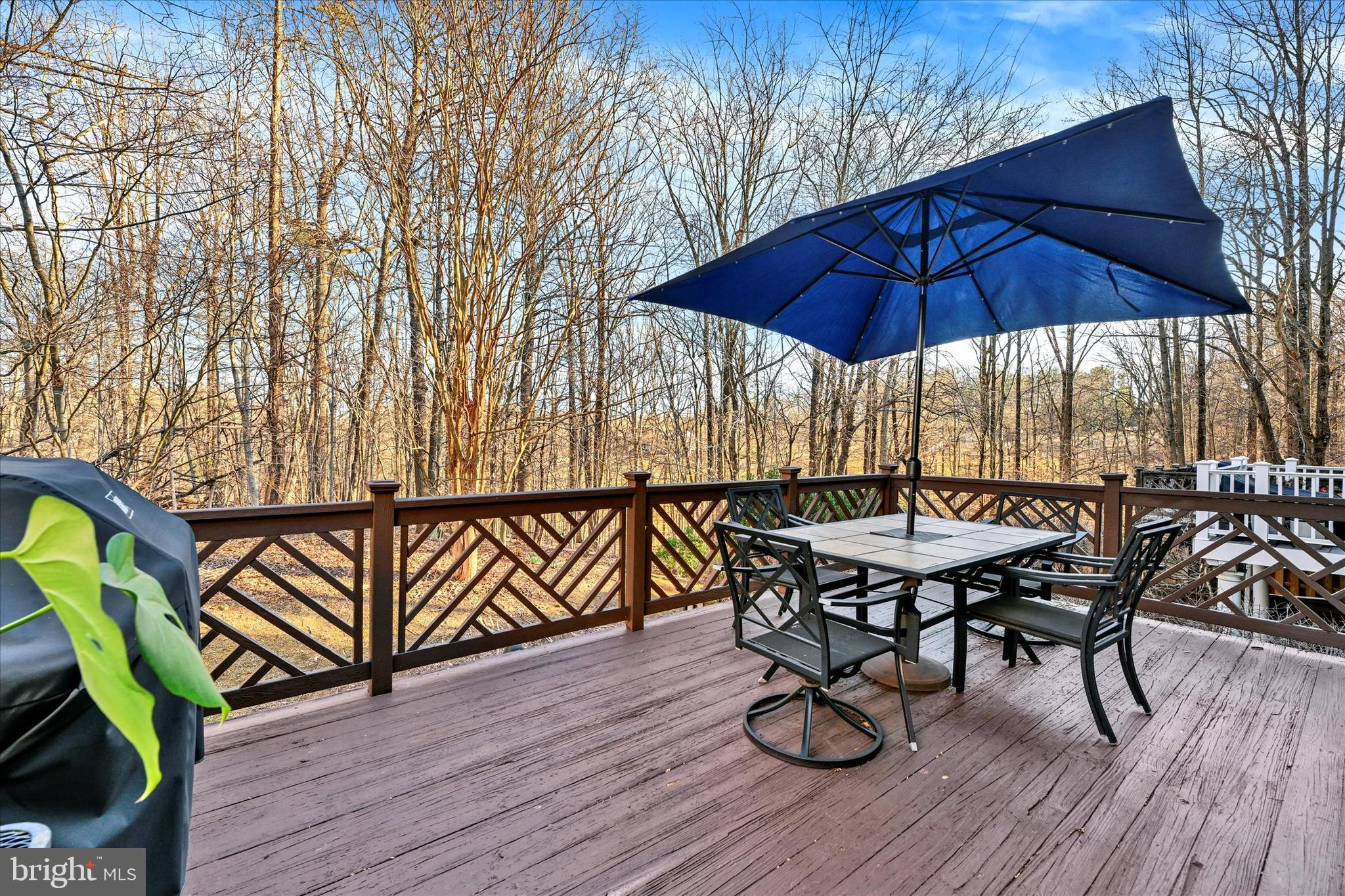 AUTUMN CREST - Residential