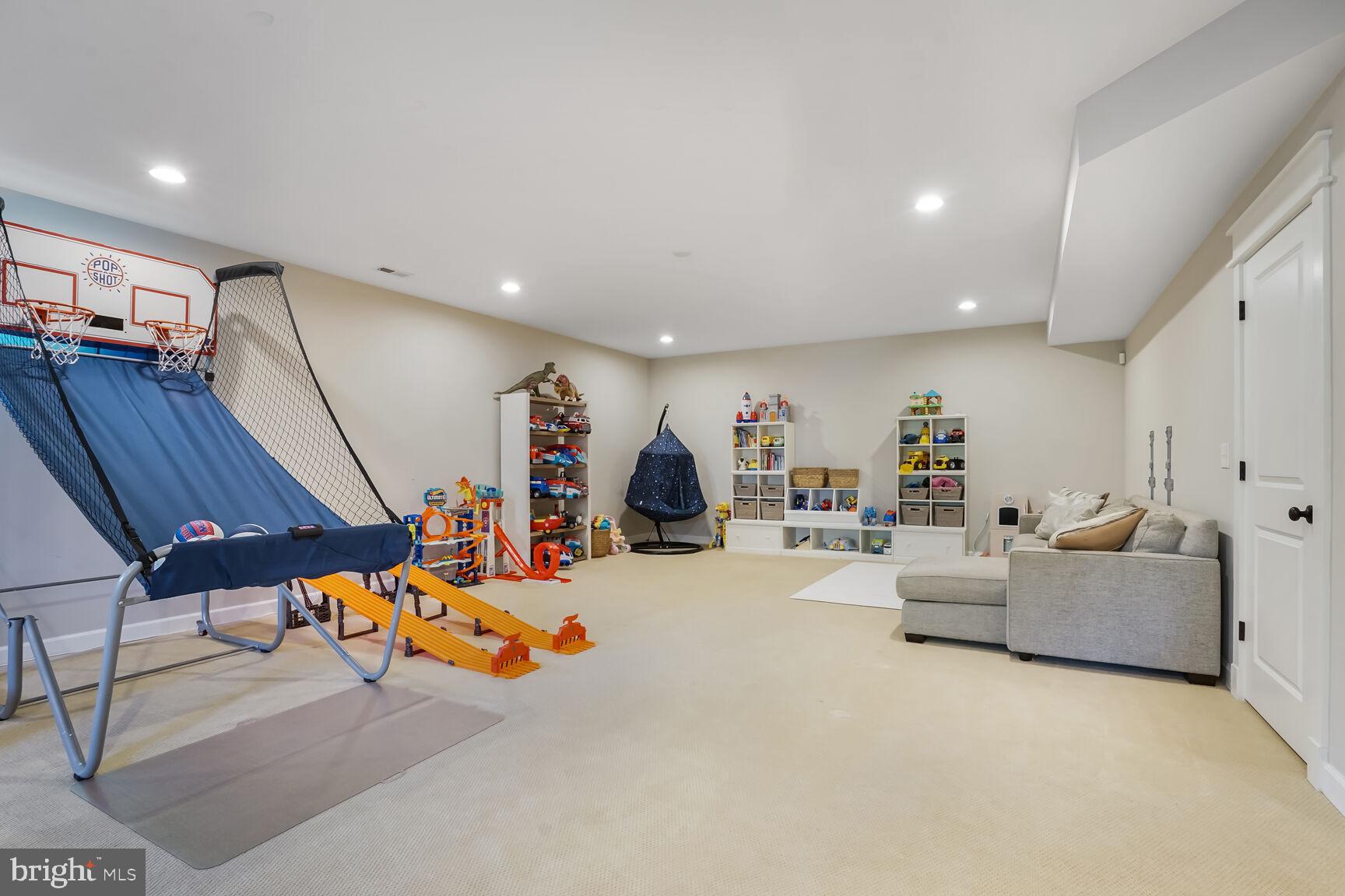 LEWINSVILLE HEIGHTS - Residential