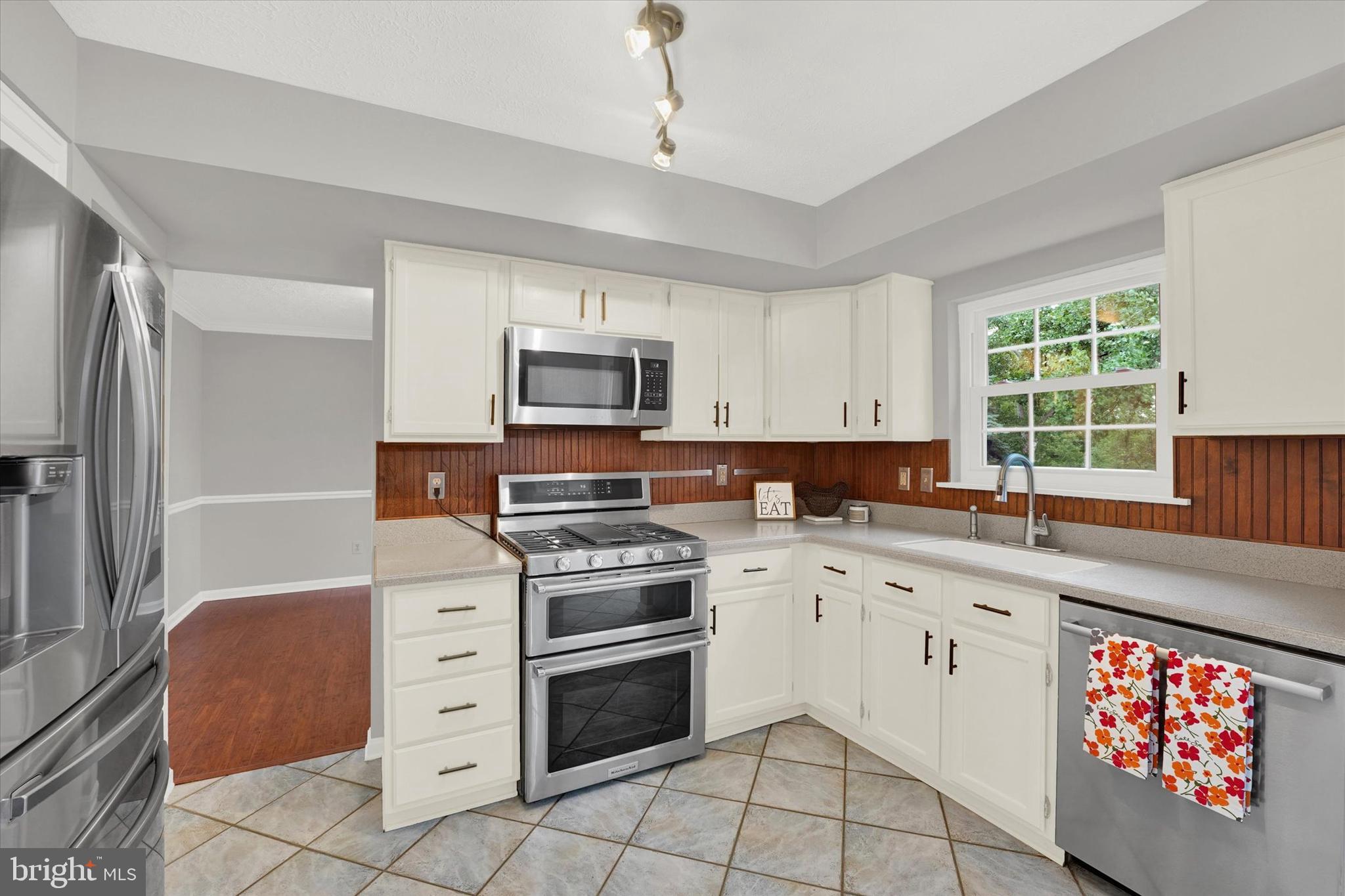 BRENTWOOD PARK - Residential