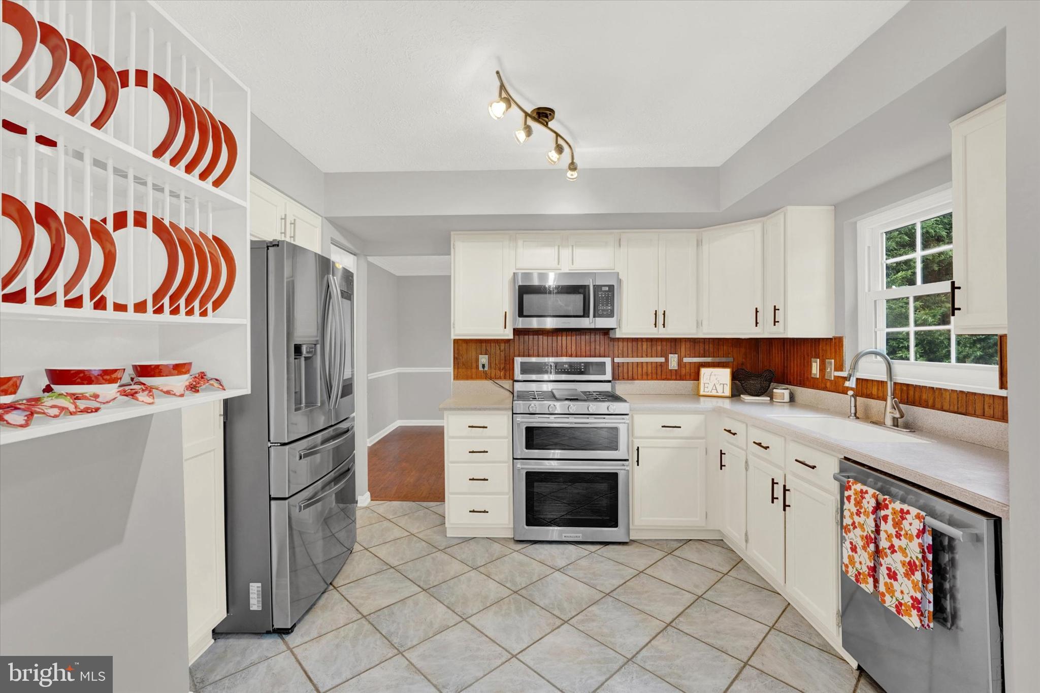 BRENTWOOD PARK - Residential