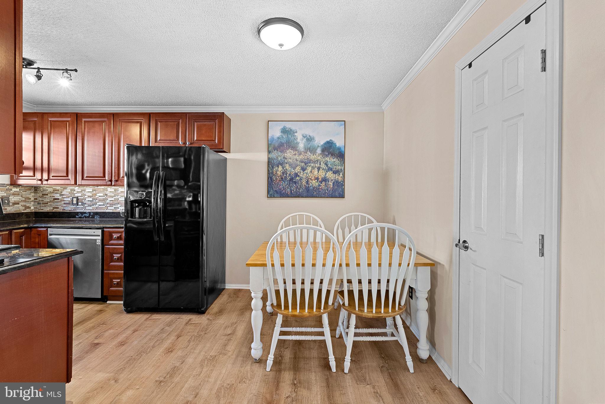 FOX CHASE - Residential