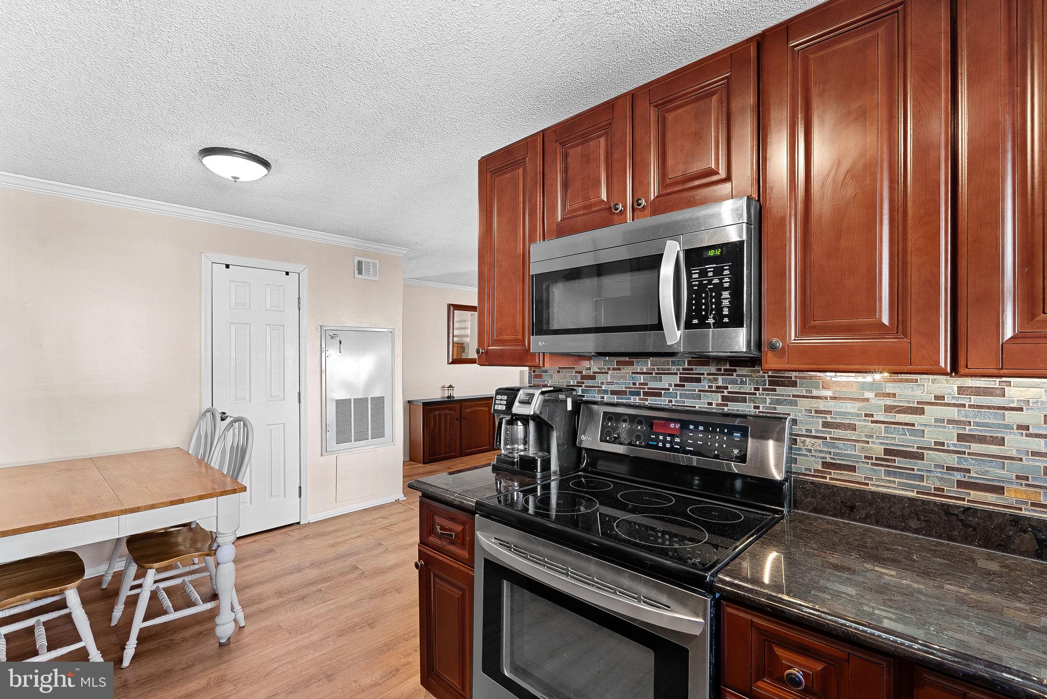 FOX CHASE - Residential