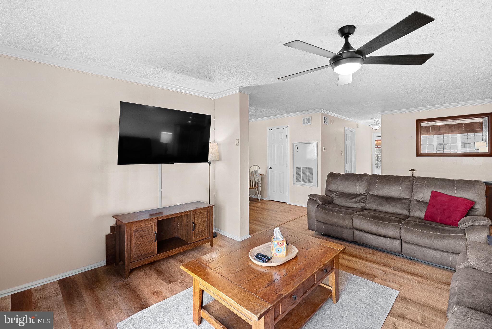 FOX CHASE - Residential