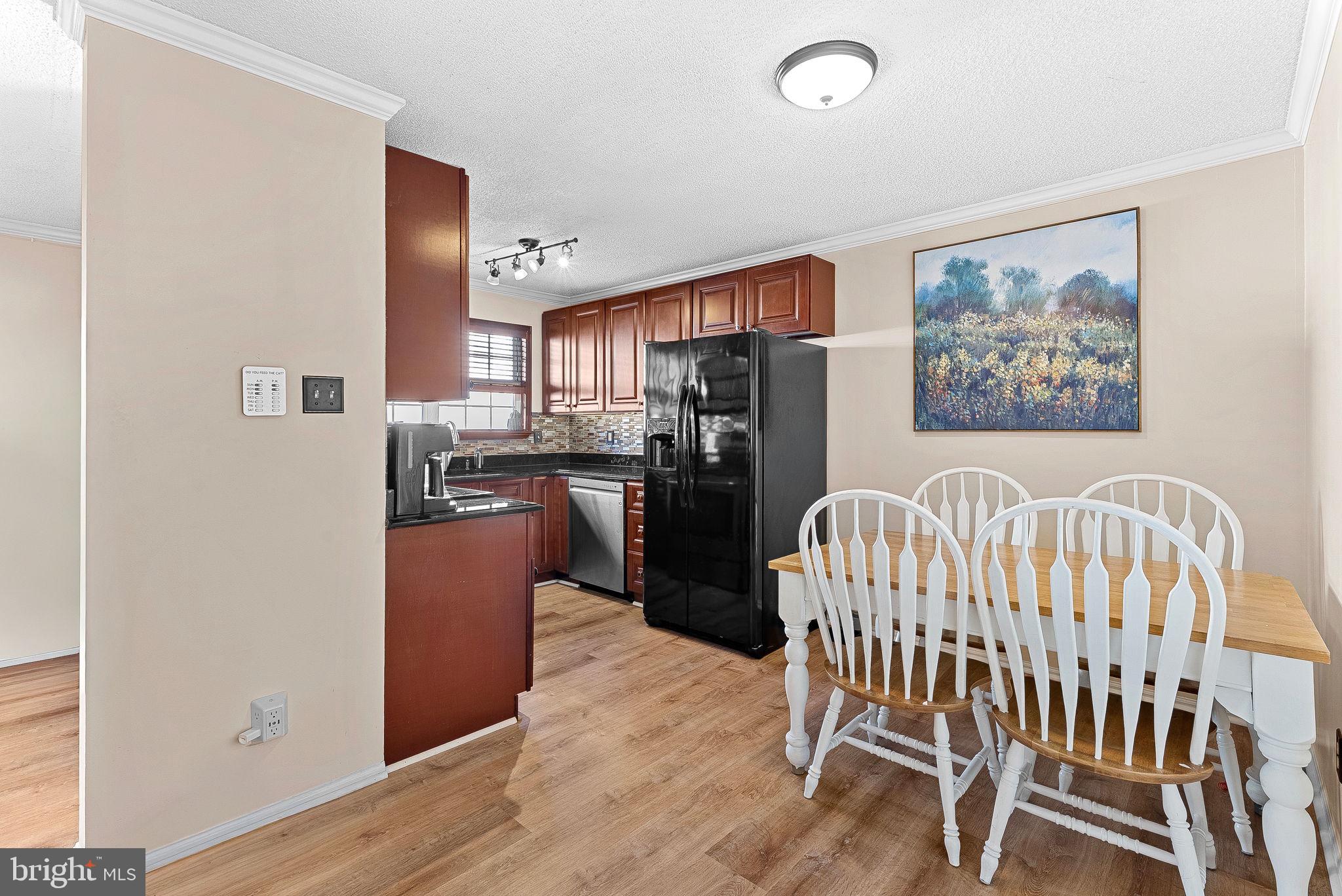 FOX CHASE - Residential