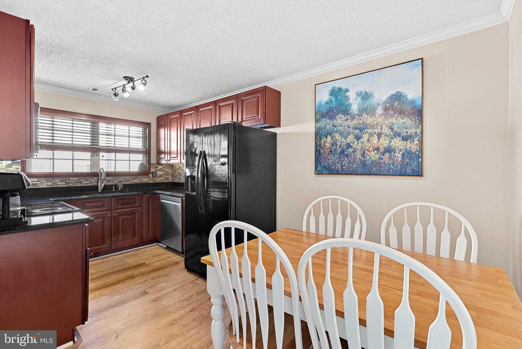 FOX CHASE - Residential