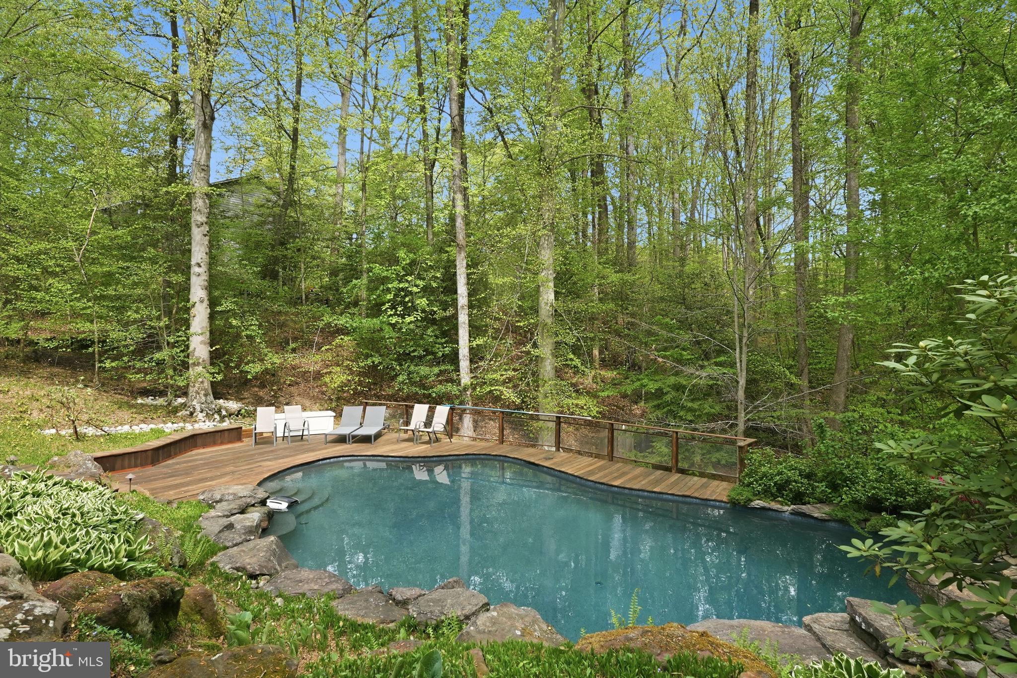 WOODLORE - Residential