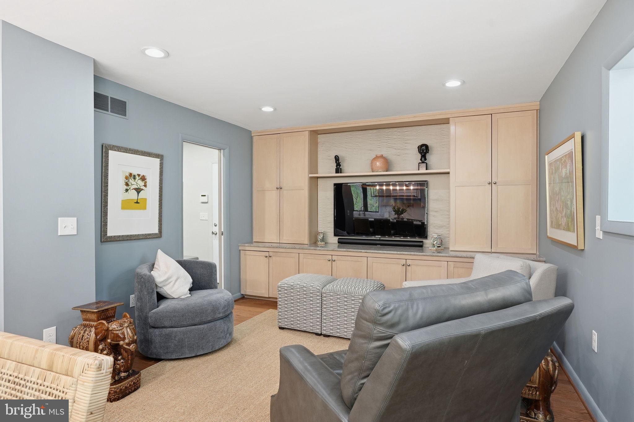 WOODLORE - Residential