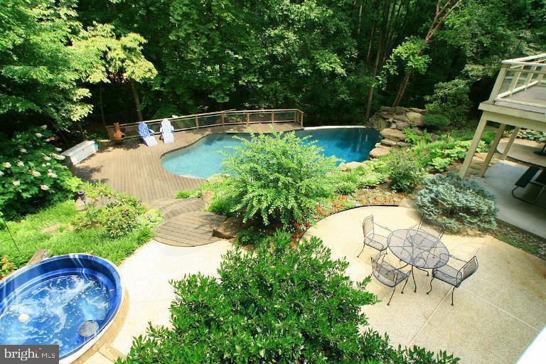 WOODLORE - Residential