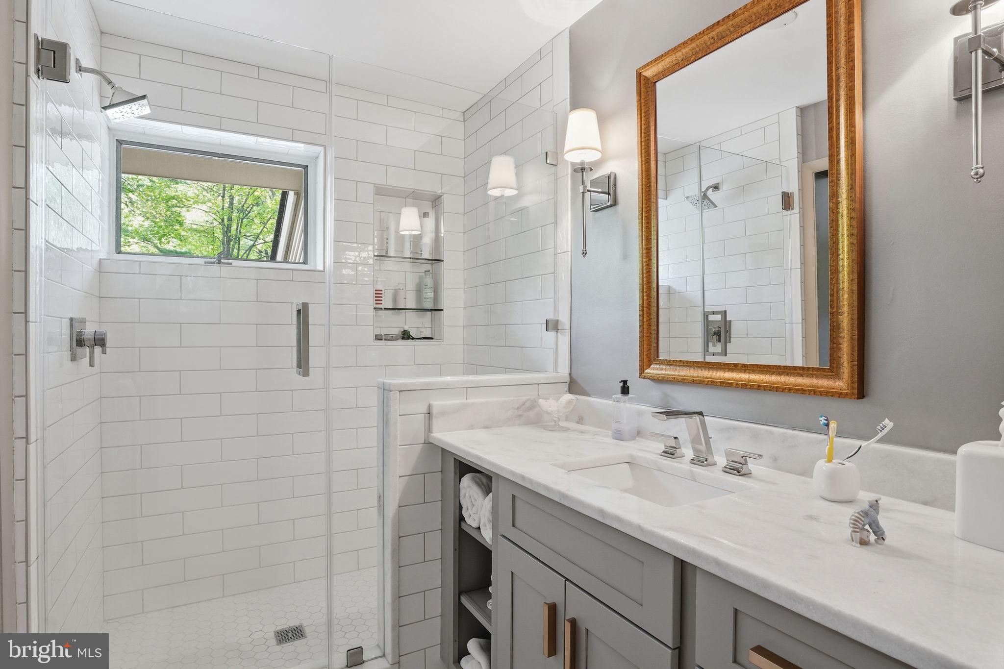 WOODLORE - Residential