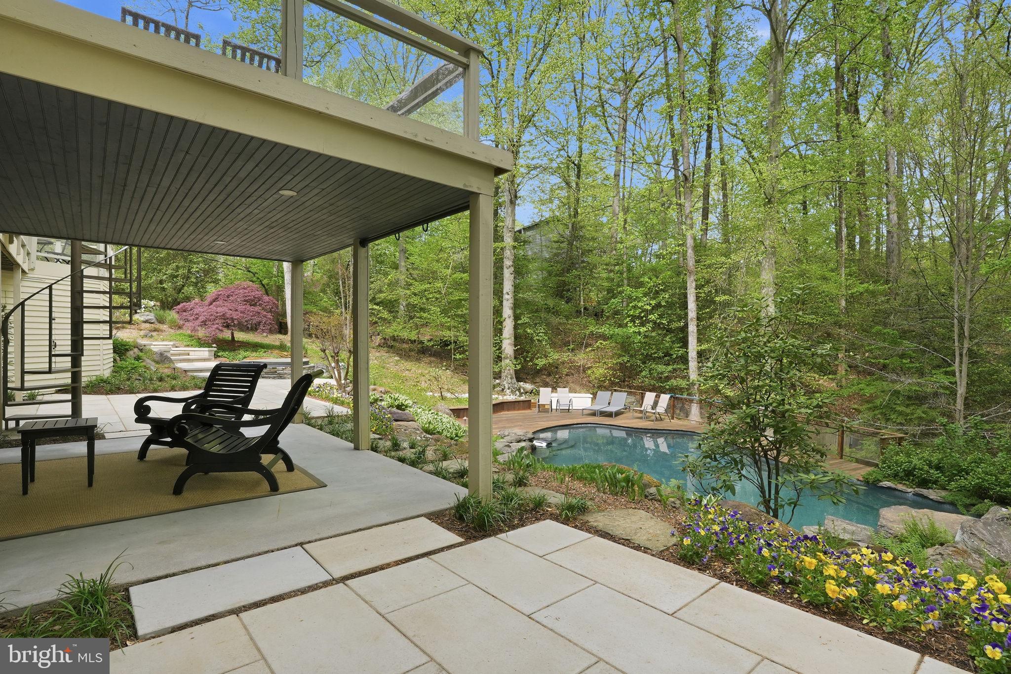 WOODLORE - Residential