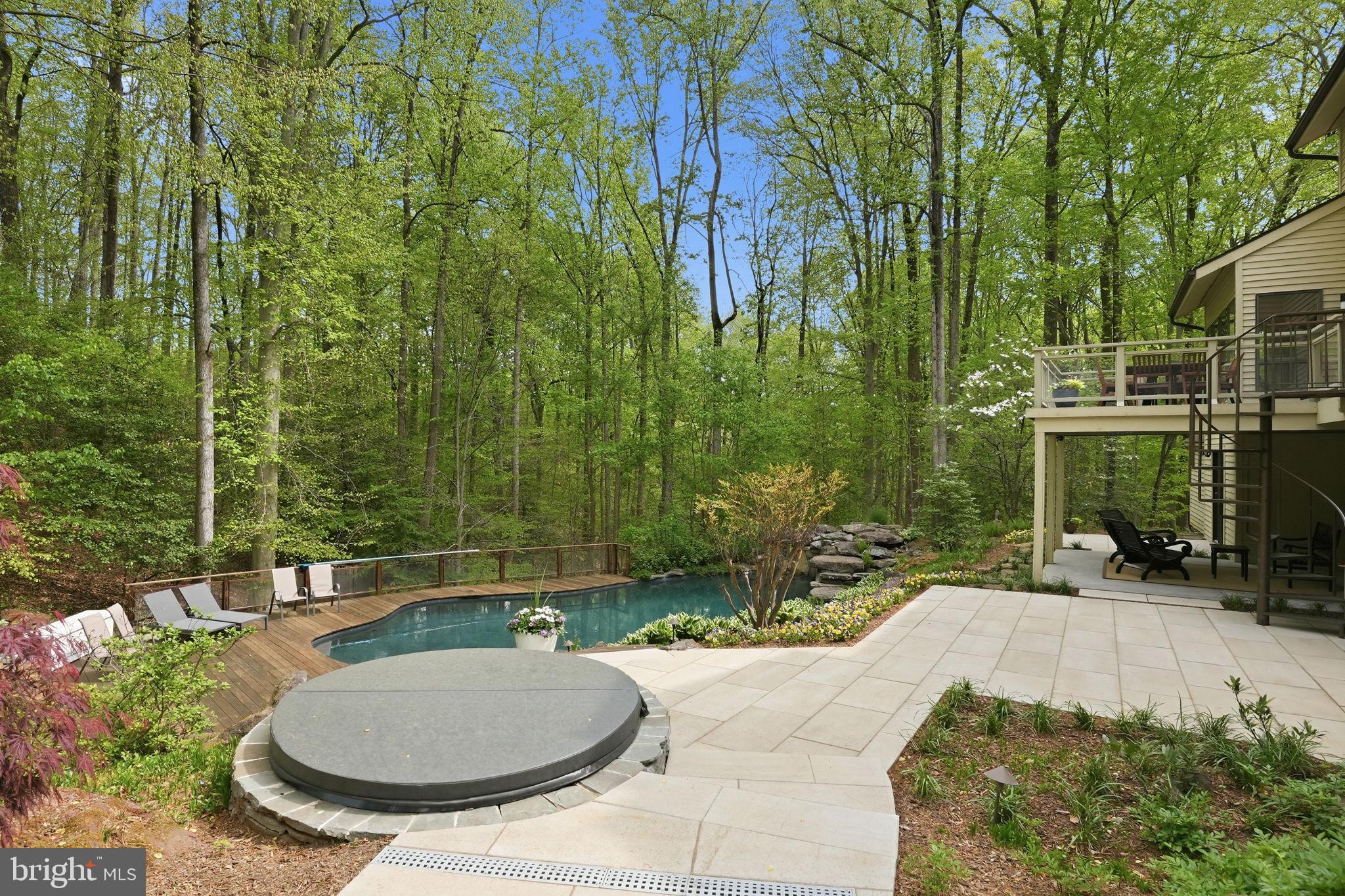 WOODLORE - Residential