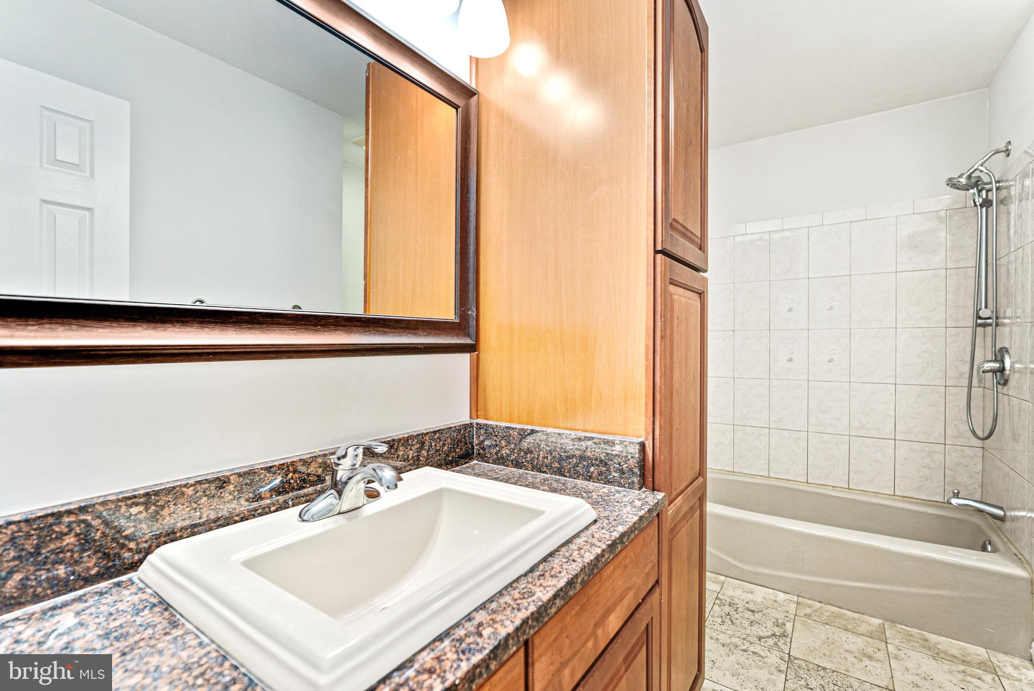 GAILA WOODS - Residential