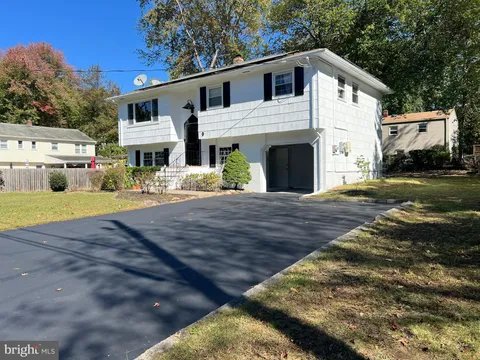 9 Newman Street, East Brunswick, NJ MLS: NJMX2010752