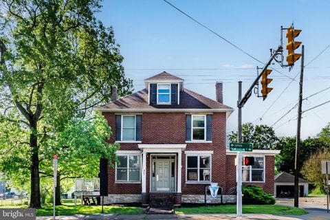 Photo of 240 W King Street, SHIPPENSBURG, PA 17257 (MLS # PACB2054296)