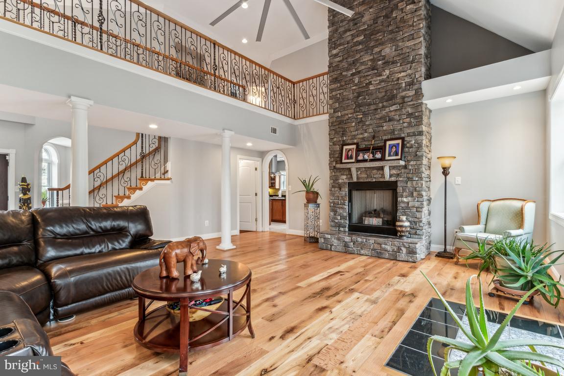 DUNN LORING GARDENS - Residential