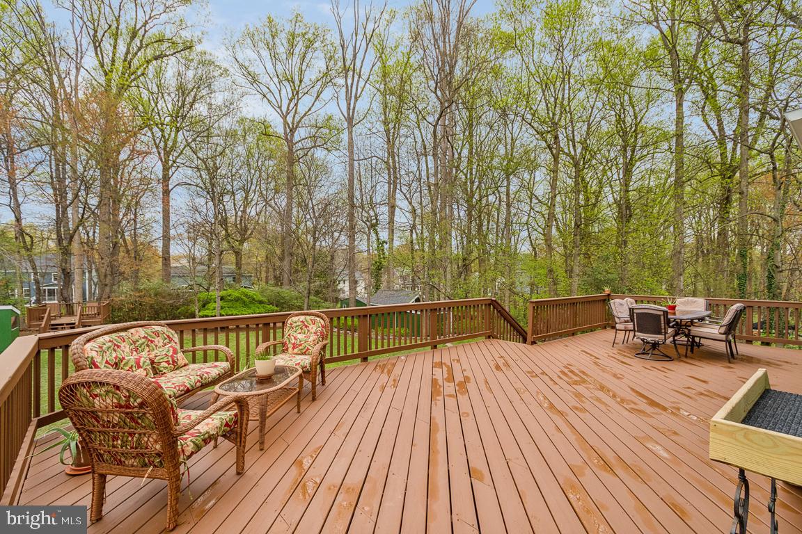 DUNN LORING GARDENS - Residential