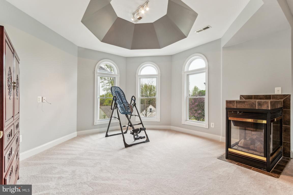 DUNN LORING GARDENS - Residential