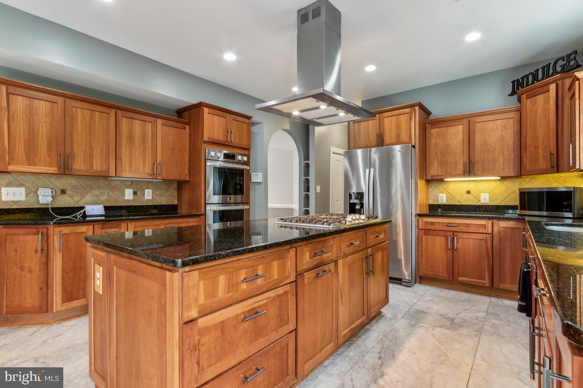 DUNN LORING GARDENS - Residential