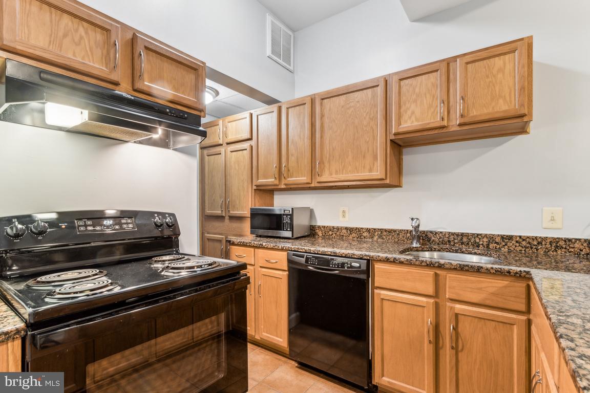 DUNN LORING GARDENS - Residential