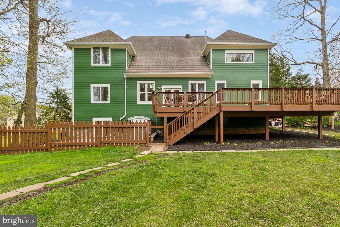 DUNN LORING GARDENS - Residential