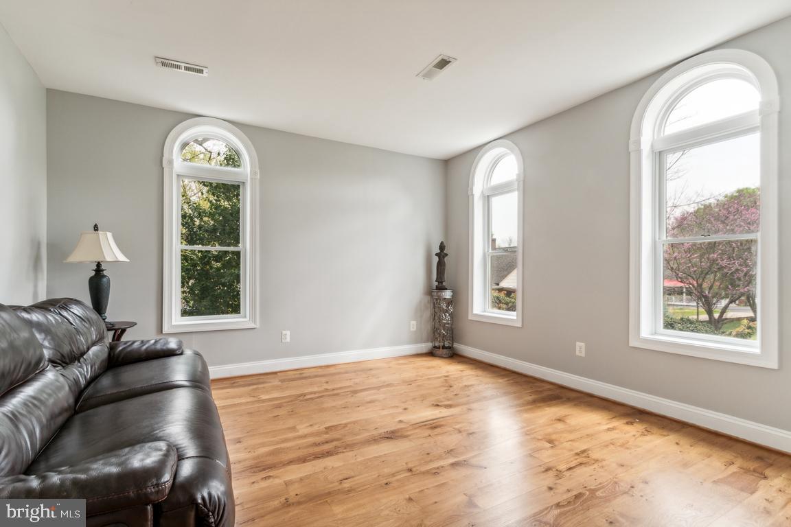 DUNN LORING GARDENS - Residential