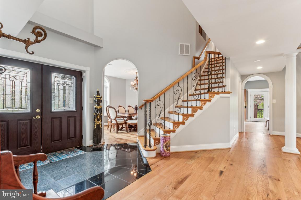 DUNN LORING GARDENS - Residential