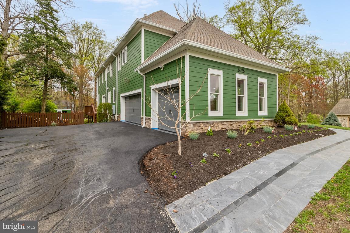 DUNN LORING GARDENS - Residential