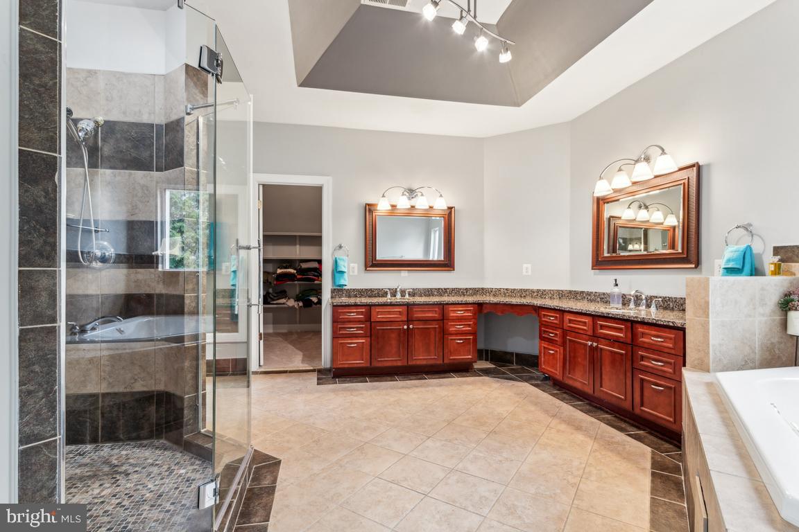 DUNN LORING GARDENS - Residential