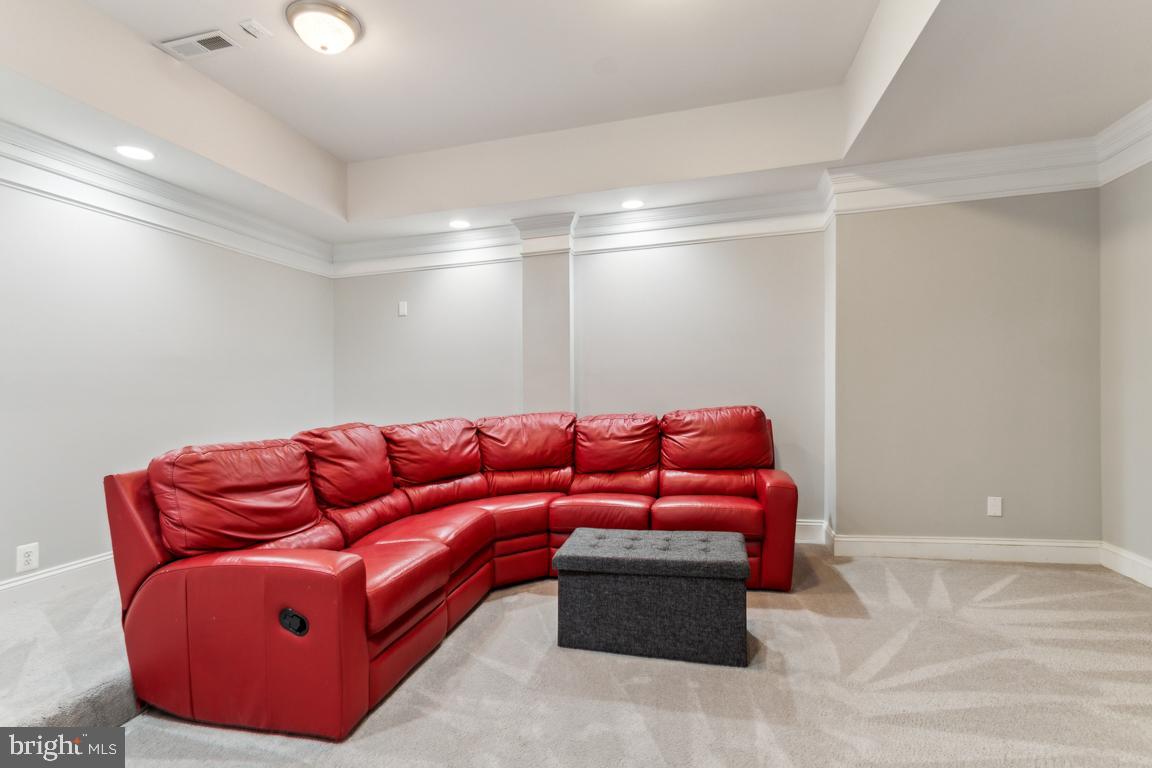 DUNN LORING GARDENS - Residential