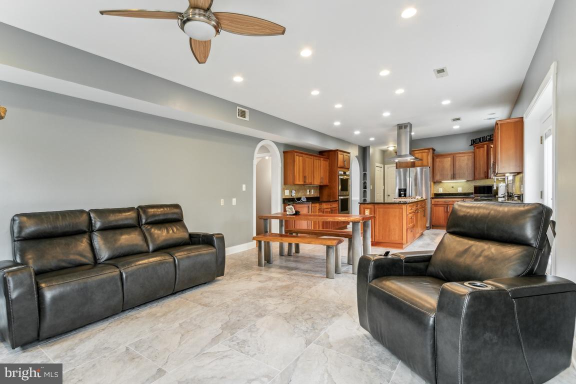 DUNN LORING GARDENS - Residential