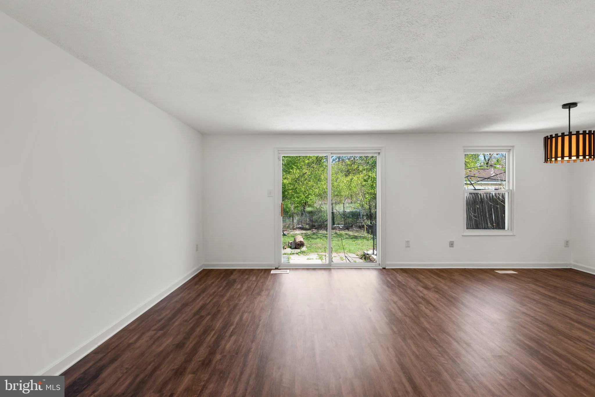 Severn, Maryland 21144, United States, 3 Bedrooms Bedrooms, ,3 BathroomsBathrooms,Residential,Contingent,105705