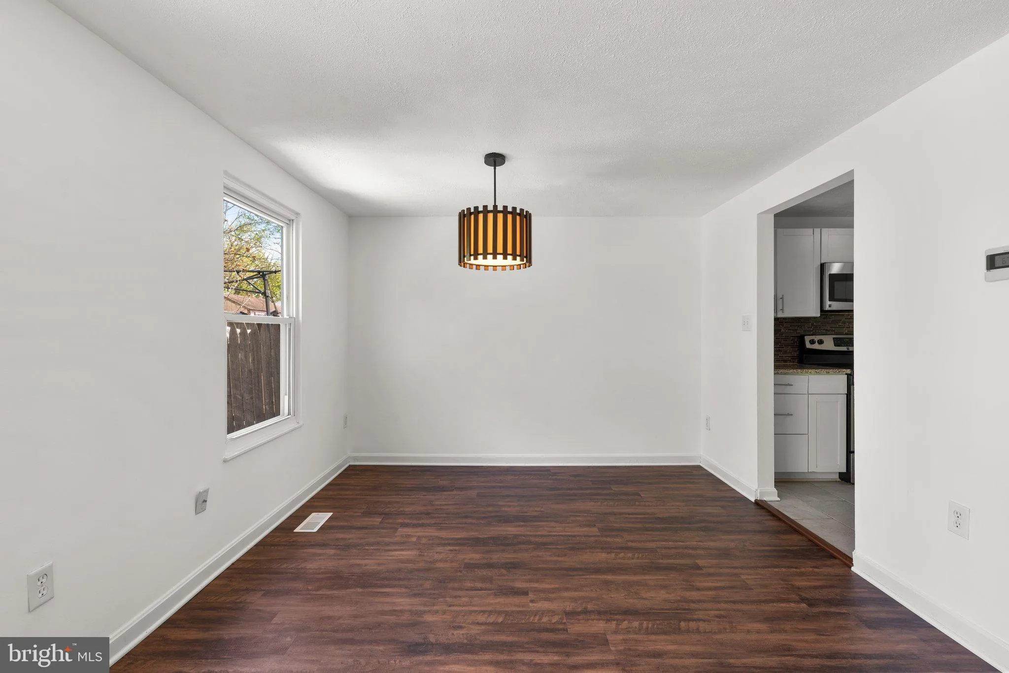 Severn, Maryland 21144, United States, 3 Bedrooms Bedrooms, ,3 BathroomsBathrooms,Residential,Contingent,105705