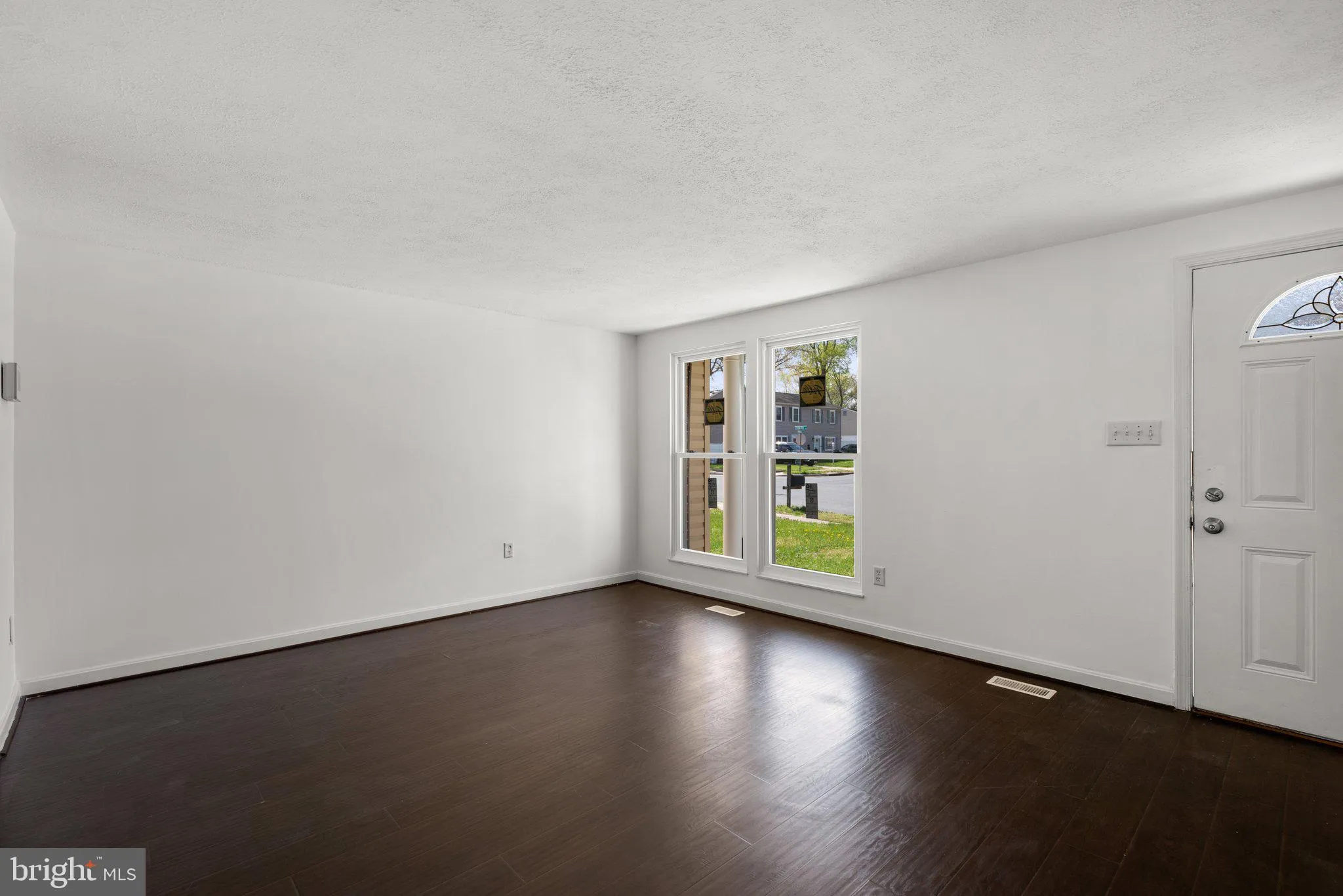 Severn, Maryland 21144, United States, 3 Bedrooms Bedrooms, ,3 BathroomsBathrooms,Residential,Contingent,105705