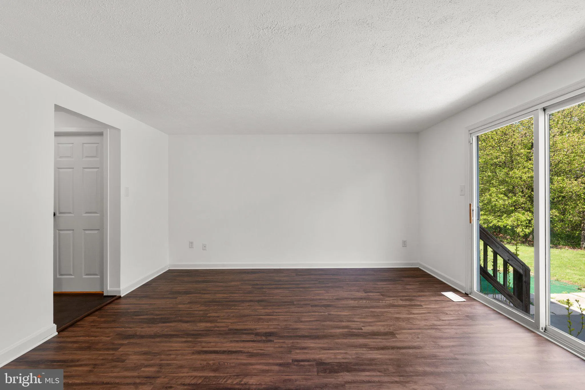 Severn, Maryland 21144, United States, 3 Bedrooms Bedrooms, ,3 BathroomsBathrooms,Residential,Contingent,105705