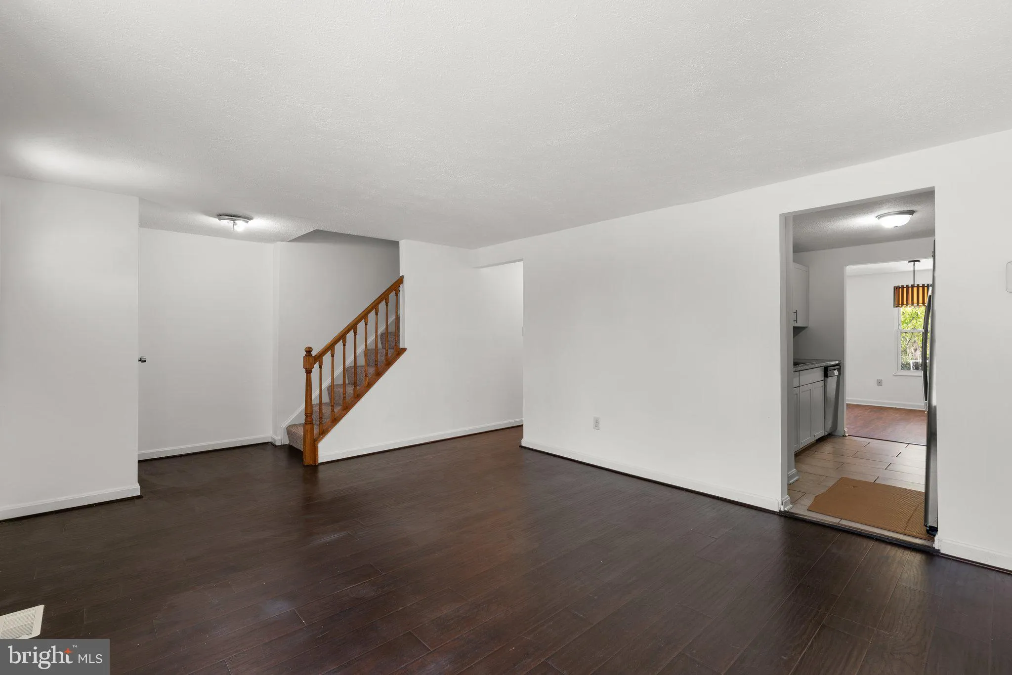 Severn, Maryland 21144, United States, 3 Bedrooms Bedrooms, ,3 BathroomsBathrooms,Residential,Contingent,105705