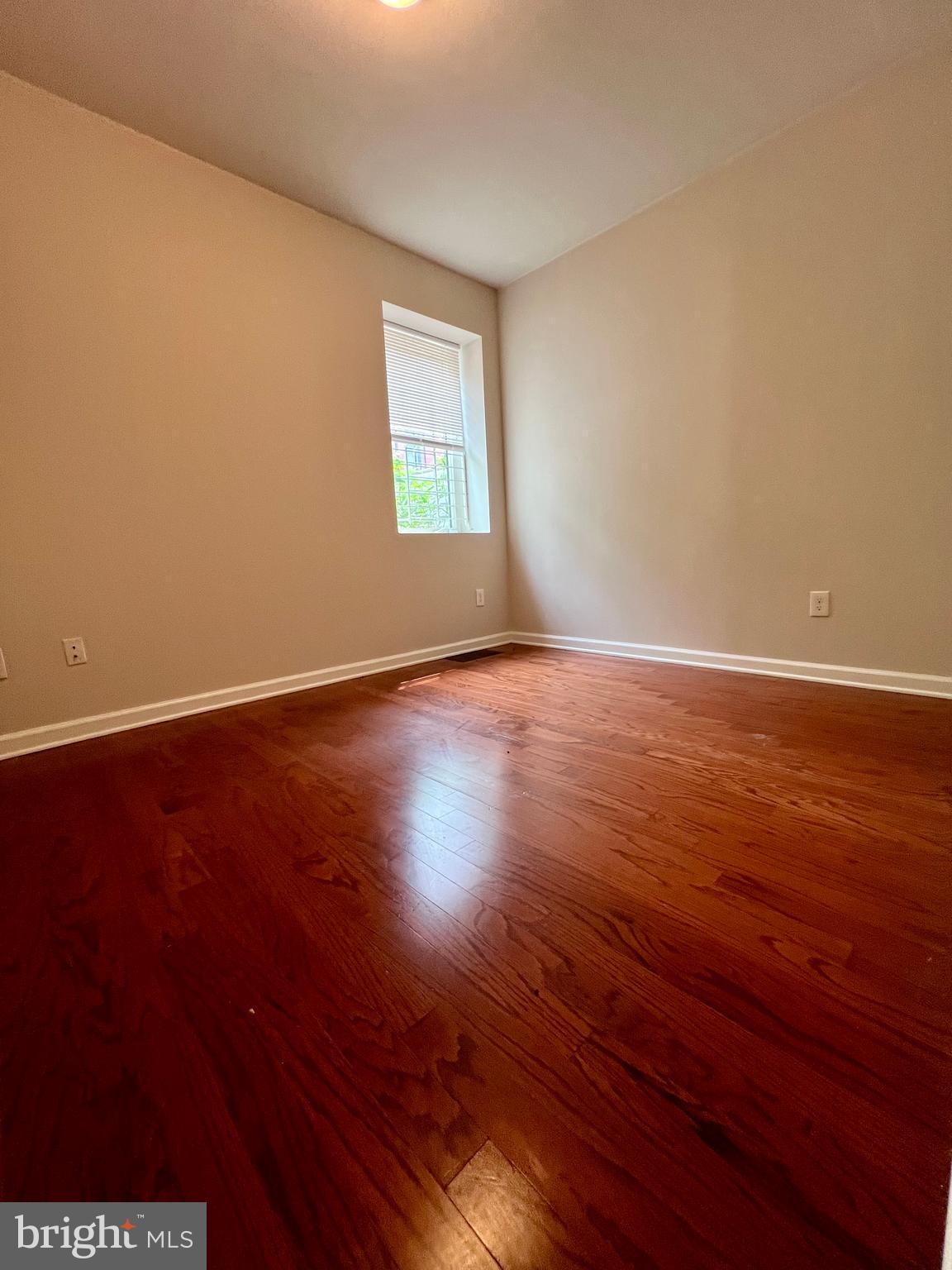 TEMPLE UNIVERSITY - Residential Lease