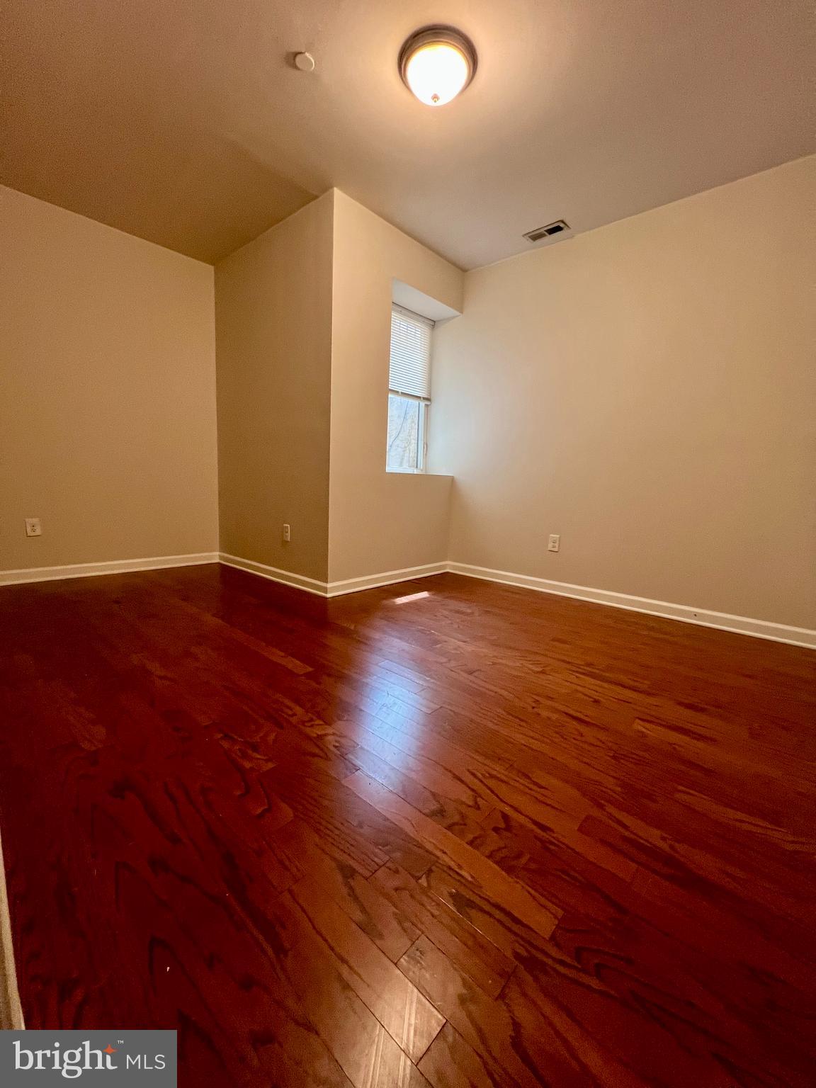 TEMPLE UNIVERSITY - Residential Lease