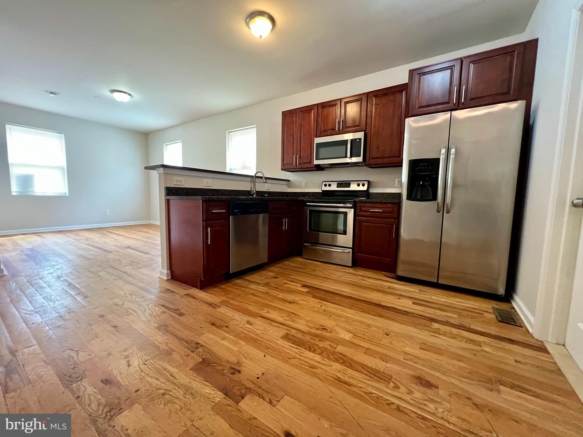 TEMPLE UNIVERSITY - Residential Lease